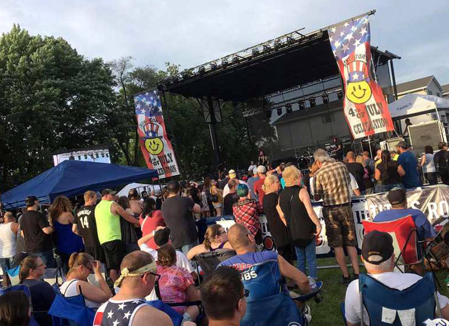 Warrant, Tracy Lawrence to headline Streator Fest Starved Rock Country