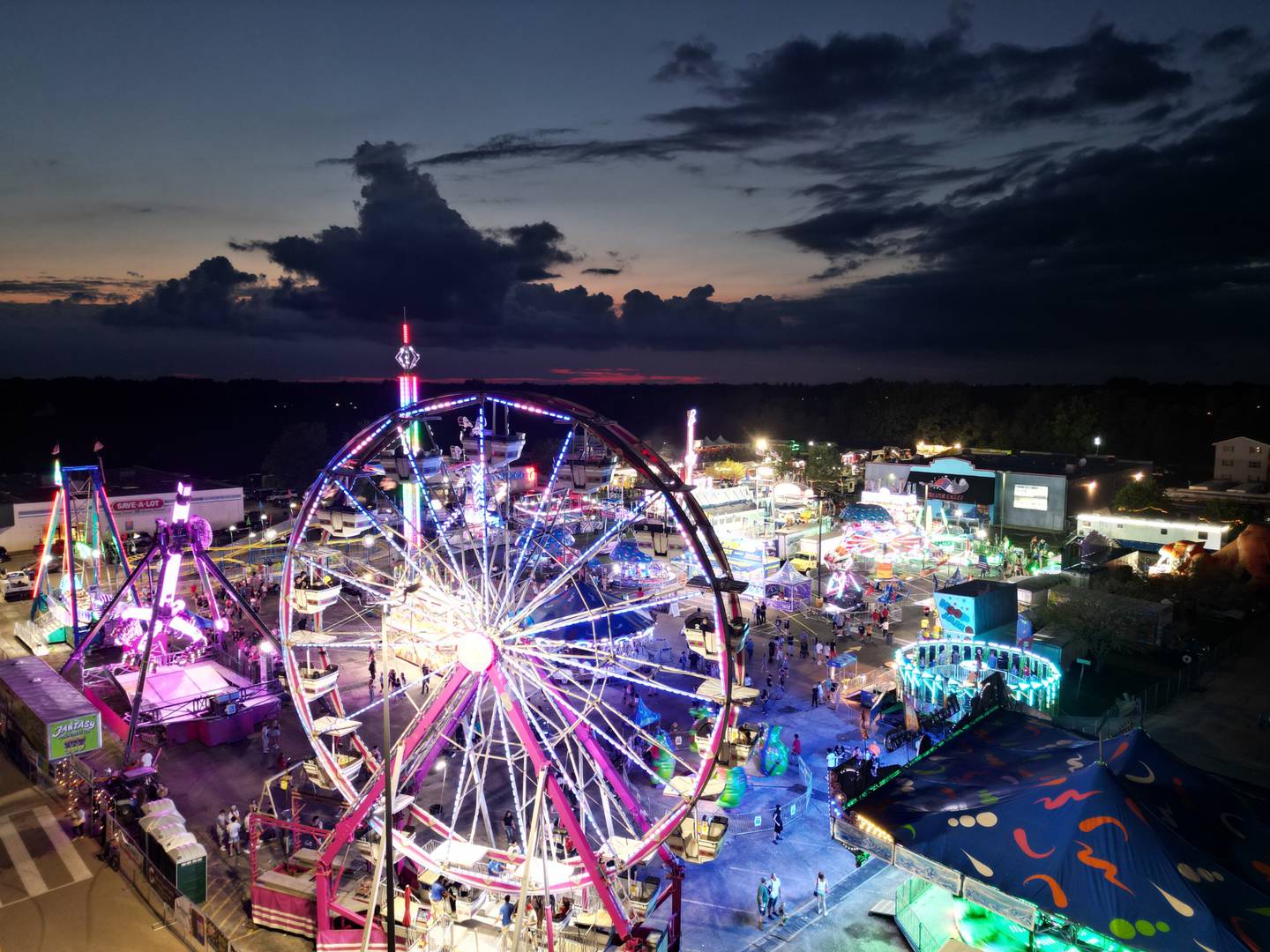Streator Fest returns, featuring a sprawling carnival provided by Fantasy Amusements.