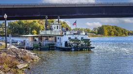 Hop aboard: Explore Starved Rock Country by boat